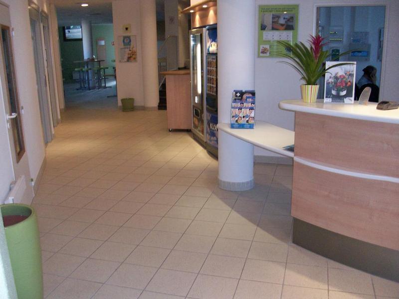 ibis budget Nanterre La Defense Buitenkant foto