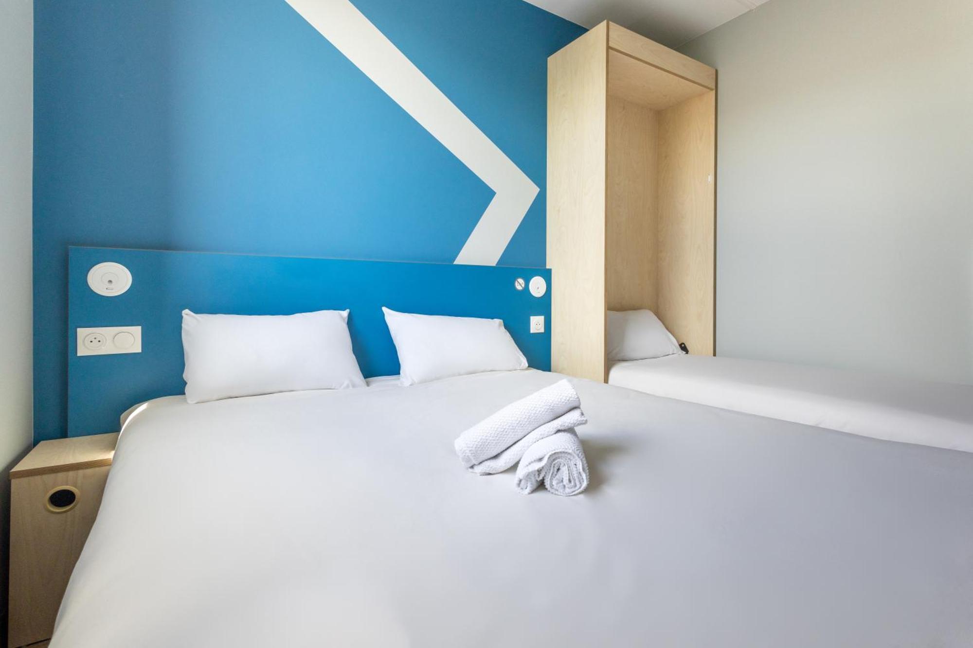 ibis budget Nanterre La Defense Buitenkant foto