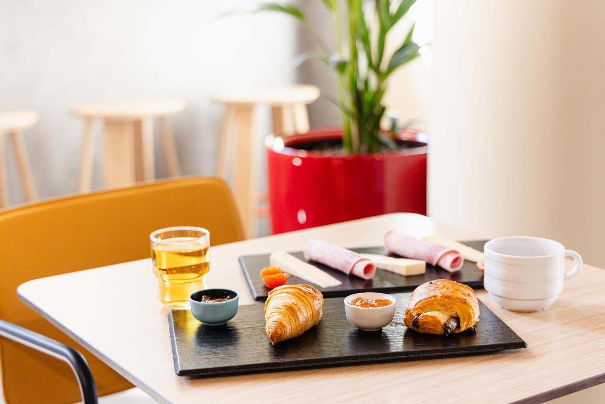 ibis budget Nanterre La Defense Buitenkant foto