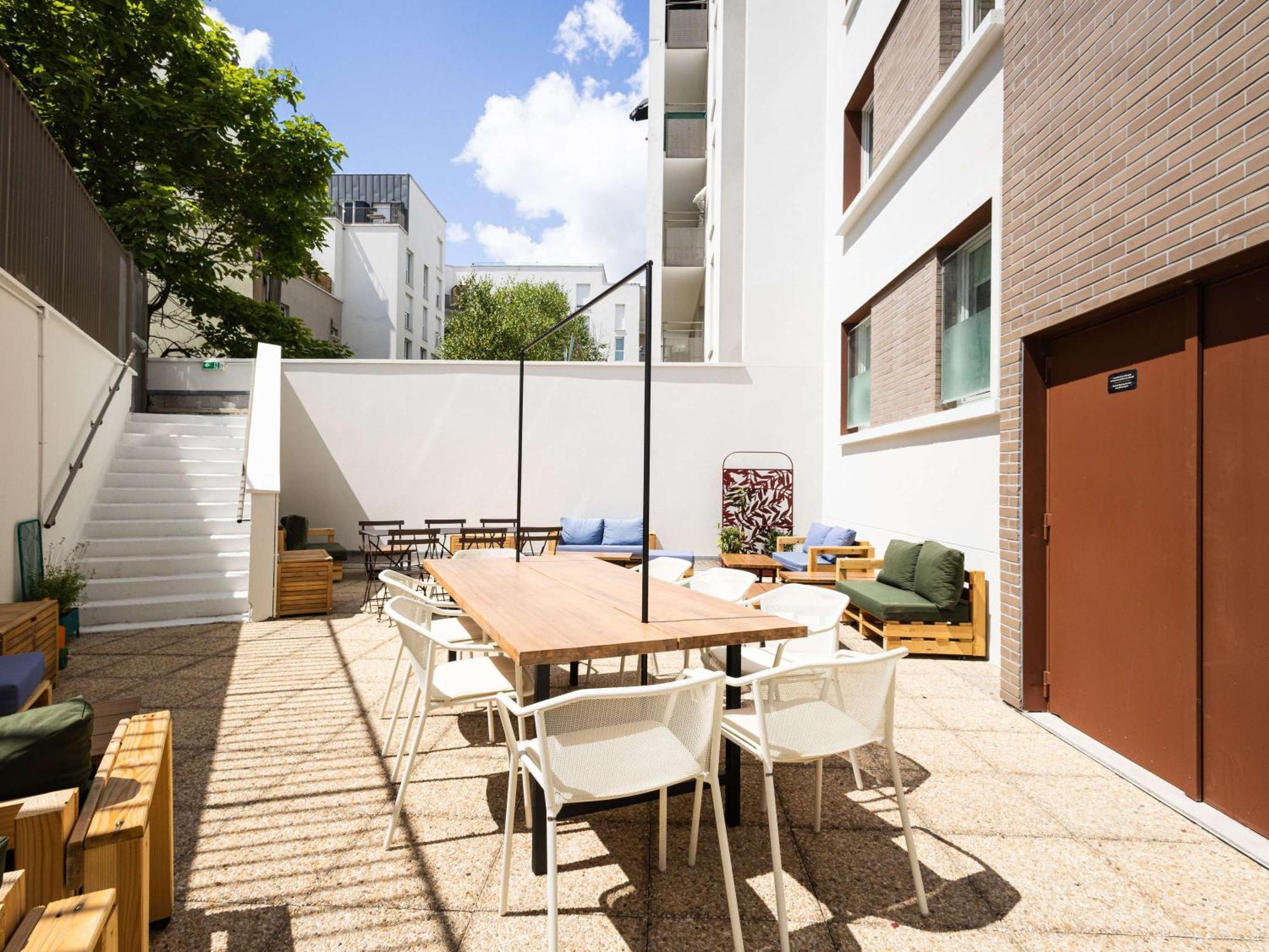ibis budget Nanterre La Defense Buitenkant foto