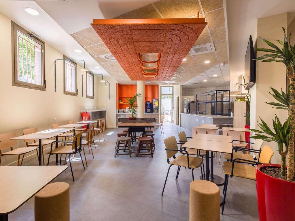 ibis budget Nanterre La Defense Buitenkant foto